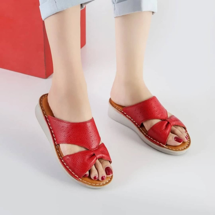 دمپایی تمام چرم طبعیی برند ماکسیم