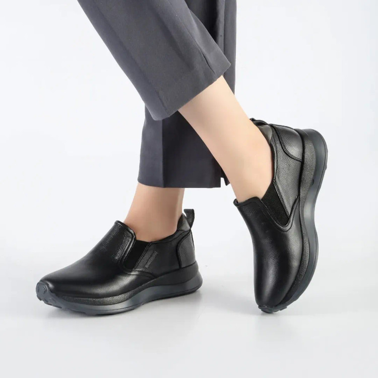 کتونی طبی تمام چرم طبیعی گاوی c3