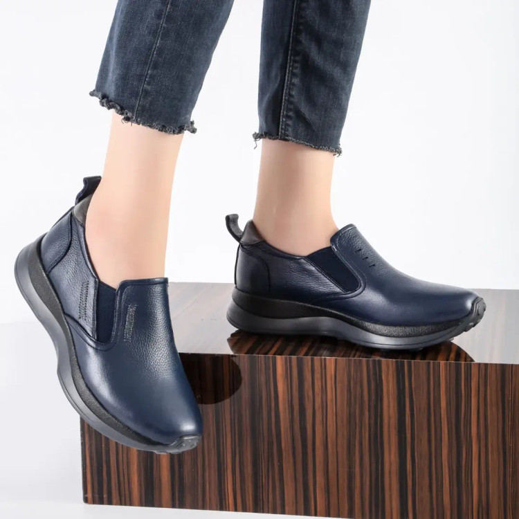 کتونی طبی تمام چرم طبیعی گاوی c3
