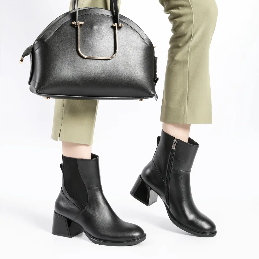 بوت تمام چرم ۵سانت با پاشنه مشکی پیانویی